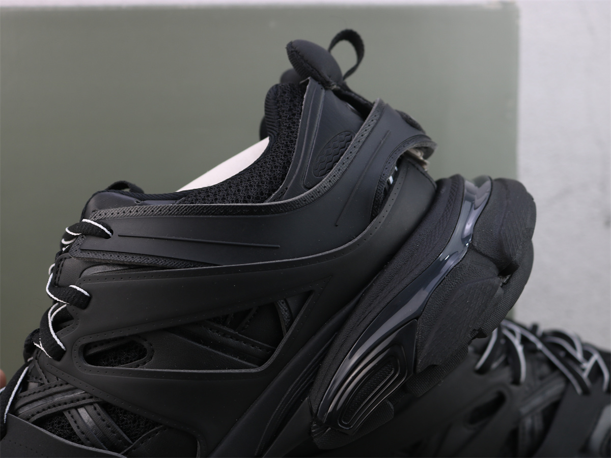 Balenciaga Track Black